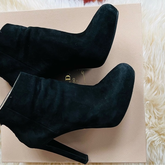 Authentic Prada platform bootie size 38 - Picture 6 of 8